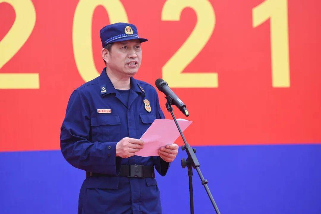 广东消防救援队伍正式开训 多项训练现场精彩不断_张明灿
