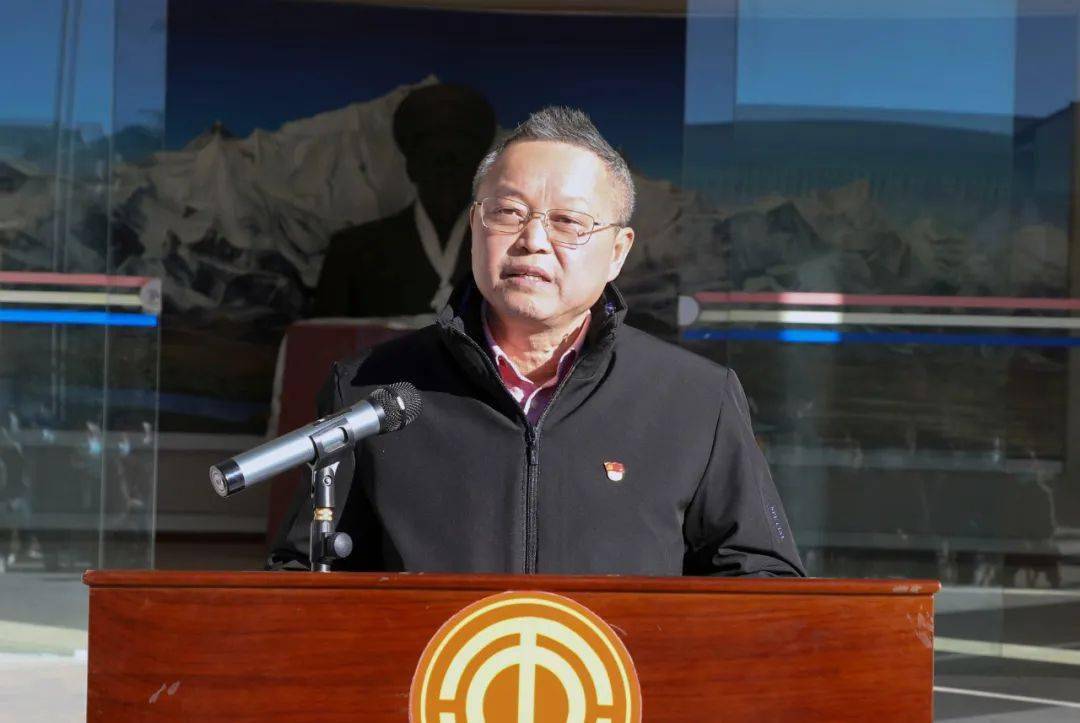 自治区总工会开展"政治标准要更高,党性要求要更严