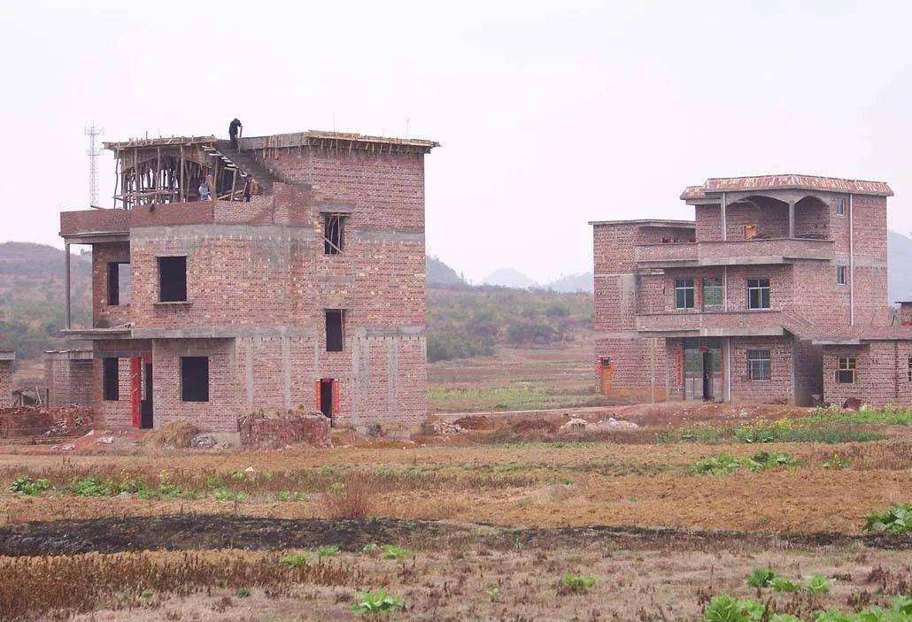 梧州岑溪农村建房最高不能超过四层.