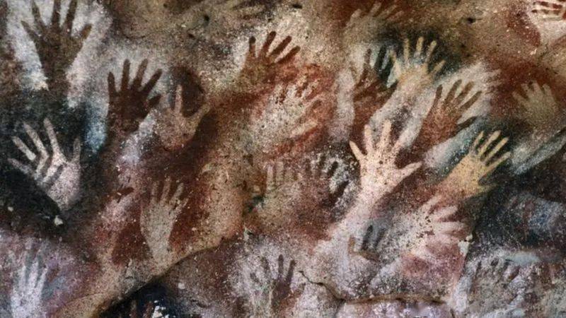 1879年在西班牙阿尔塔米拉洞穴(the cave of altamira)发现的洞穴画中