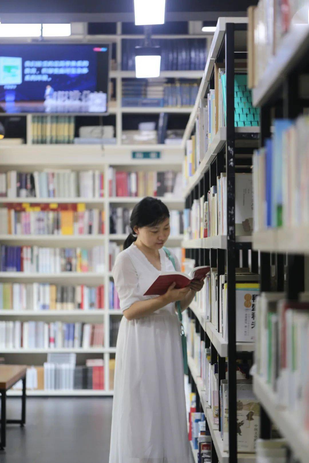 湘阴人的骄傲—意栖居,写作不停的青年女作家_张觅