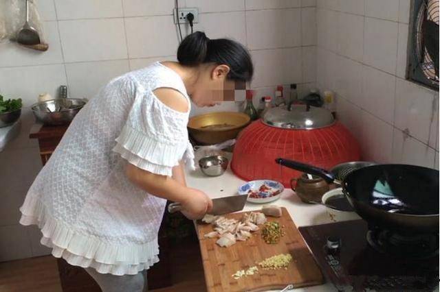 95后孕妈舍不得请做饭阿姨,晒孕期伙食求助,诉苦"吃得不好"