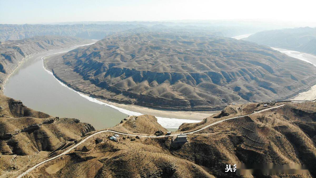 航拍"天下黄河第一湾"太极湾