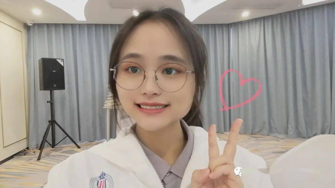 当时,在百度知道上看见,素馨这一个公益组织.