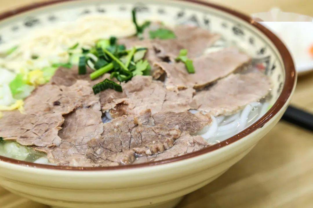 江门吃货们有福啦东华路附近最近新开一家牛肉粉店一人一碗吃到撑