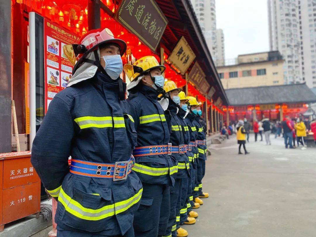春节我在岗上海消防为平安节日保驾护航