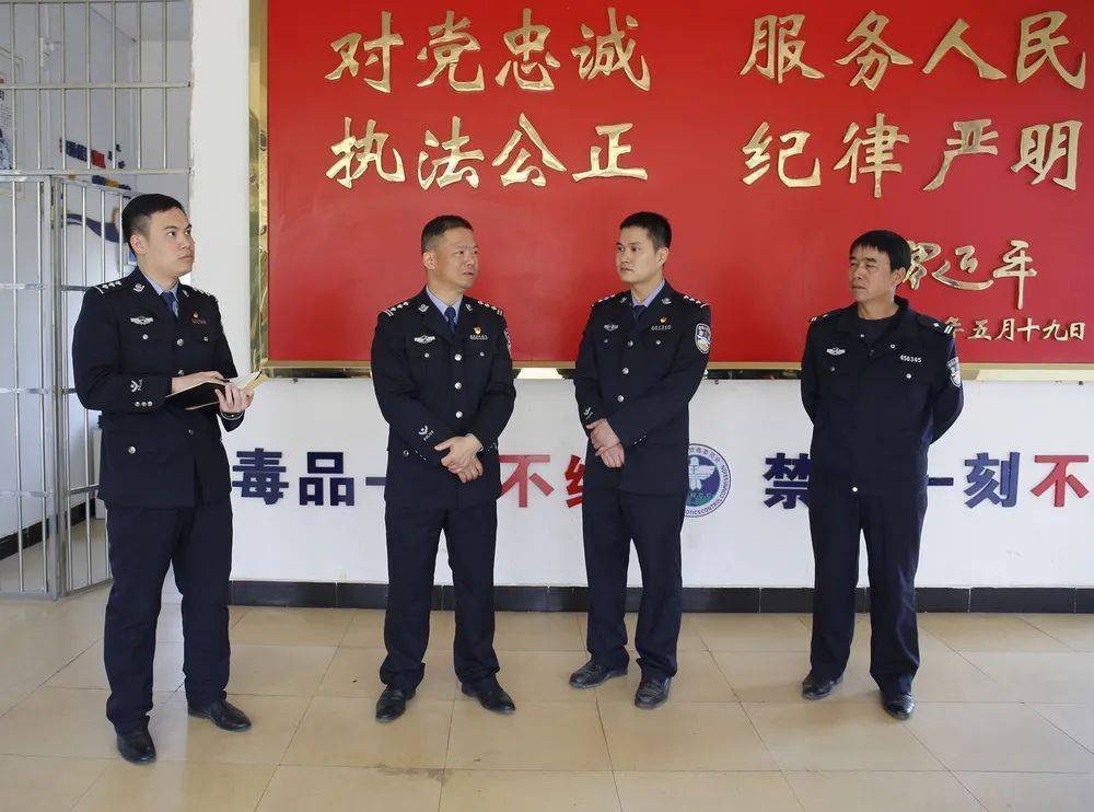 【我在岗位上】大年初一,上思县公安局党委到基层看望