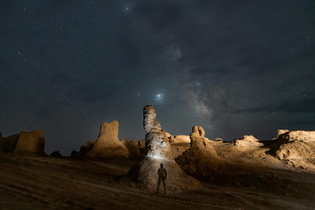 今夜,一起离开地球表面