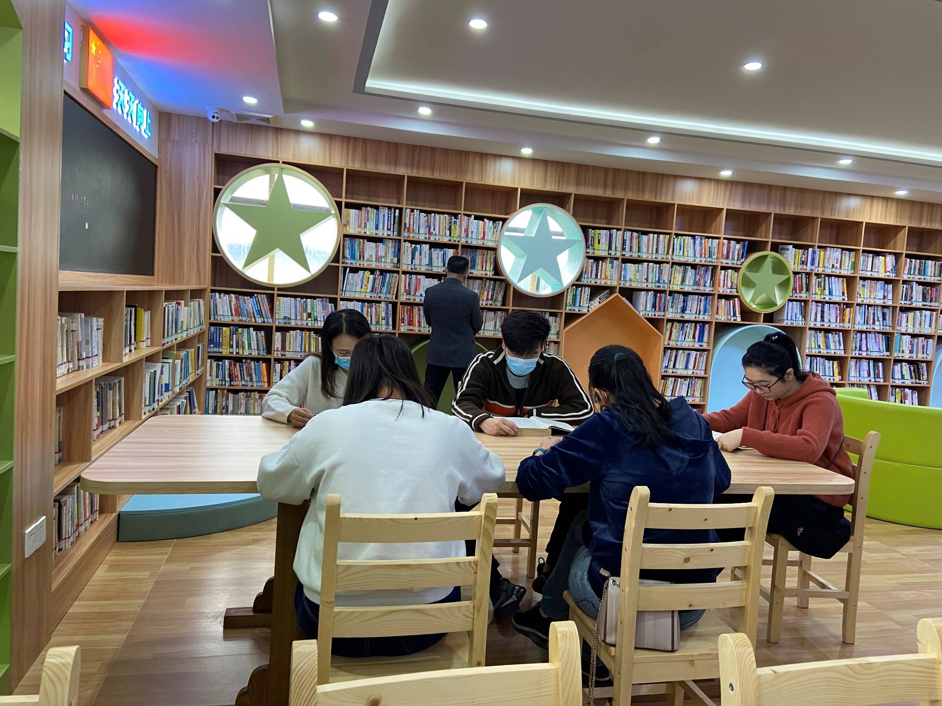 开心图书馆是合法的吗 219b883b7b1a4f4584d2baa75a51fe65.jpeg