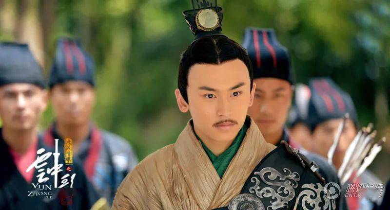 在鸡腿小龙女版本的《神雕侠侣》中出演耶律齐.