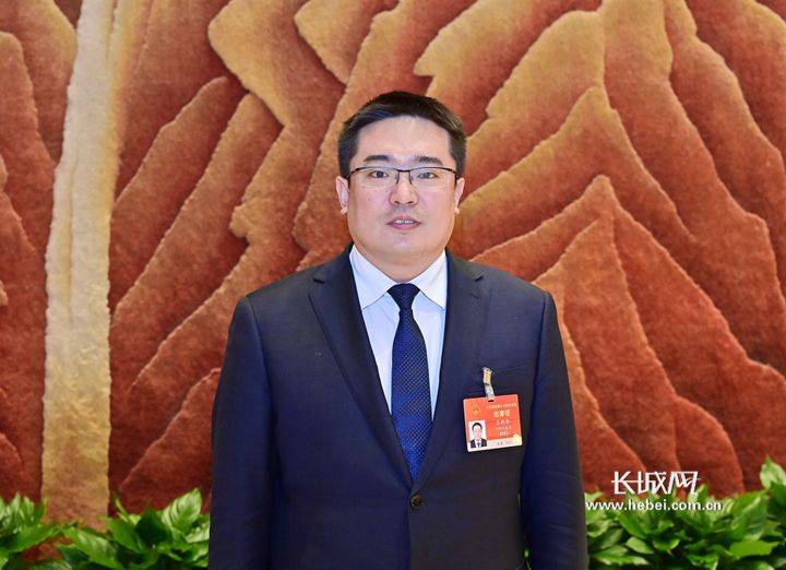 全国人大代表,河北省裕华钢铁有限公司董事长王树华.