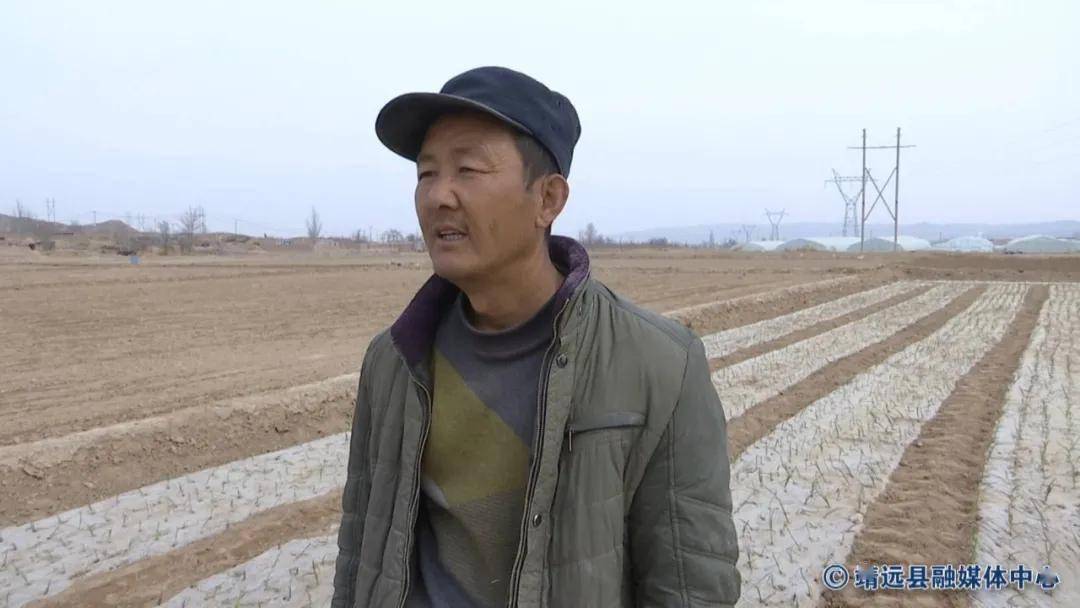 靖远县融媒体中心记者 杨欢平举报返回搜狐,查看更多