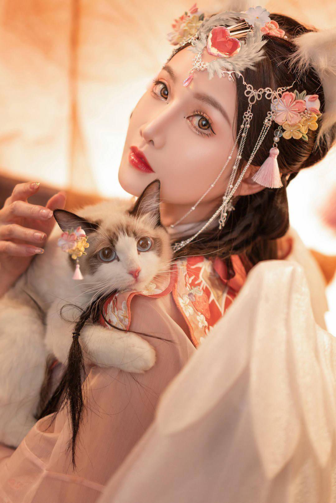 灵猫传 布天蛮蛮cosplay