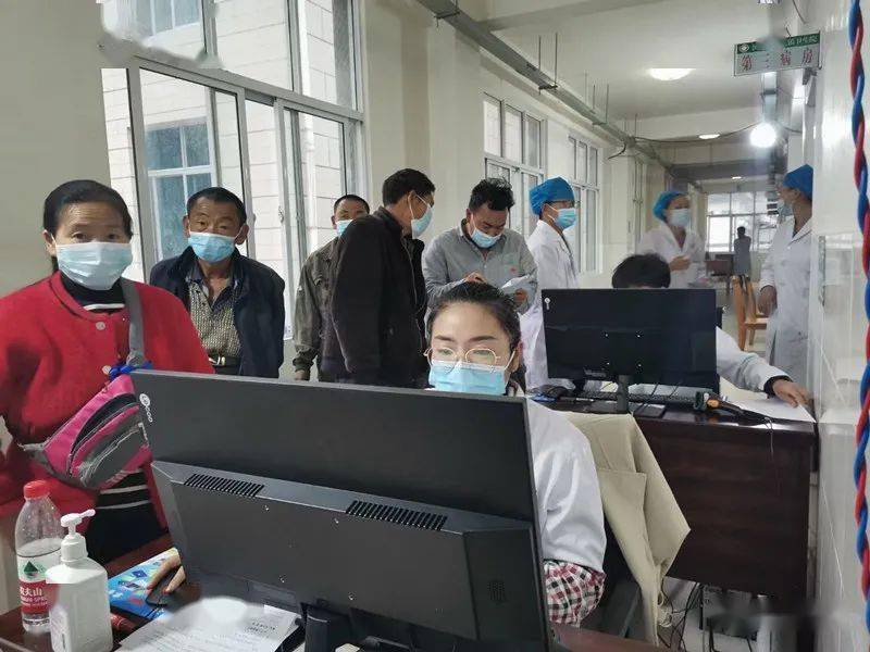 老窝镇新冠疫苗接种有序进行