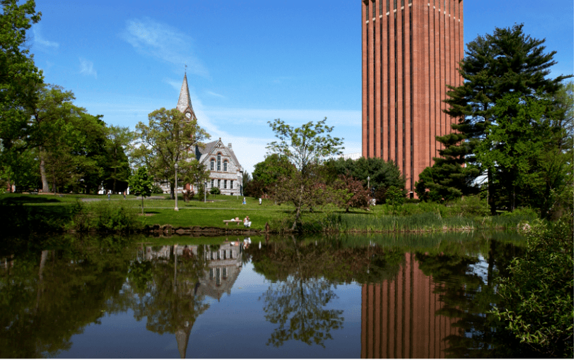 马萨诸塞州的阿默斯特镇(amherst),是享誉世界的美国著名公立大学系统