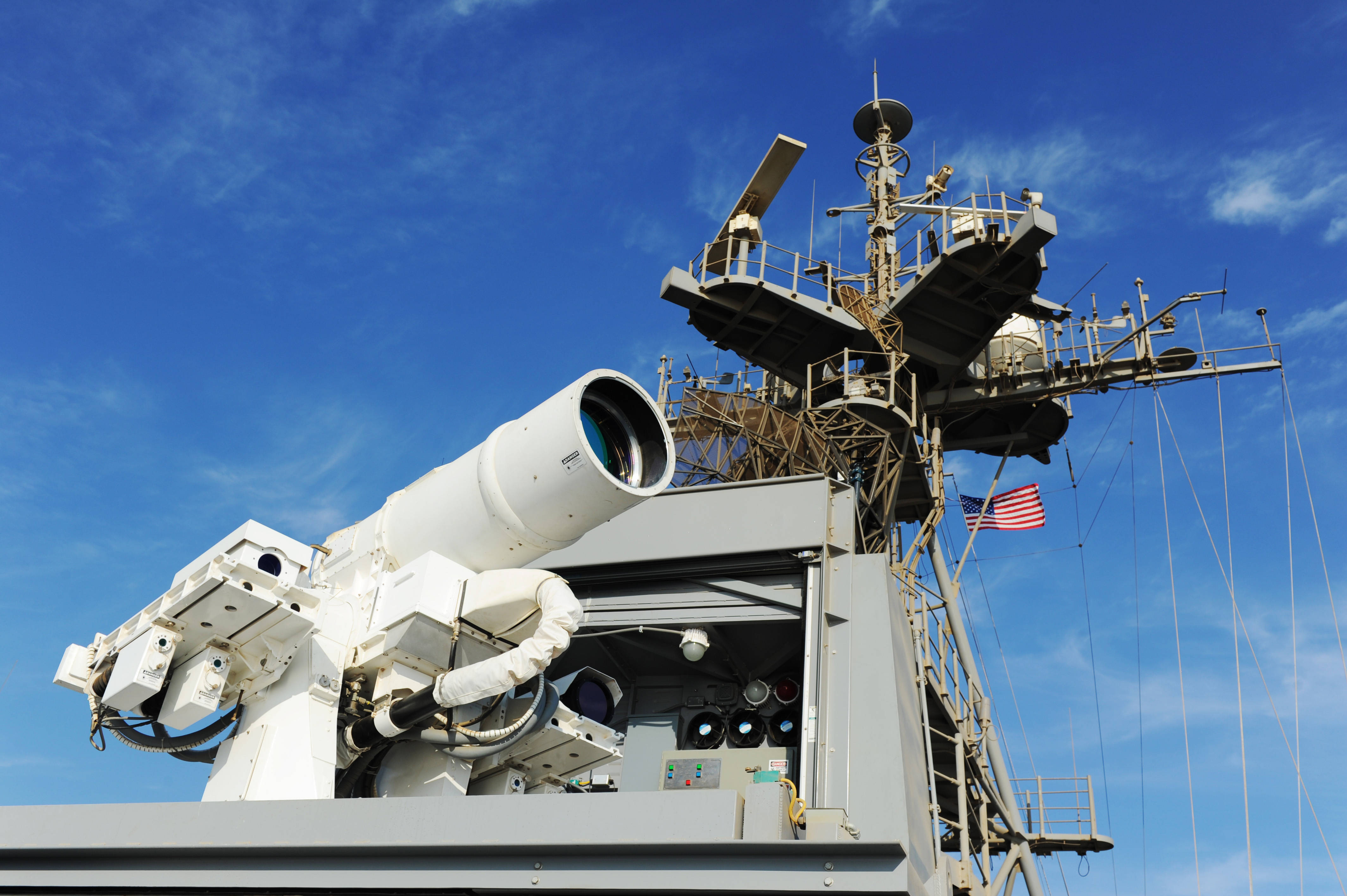 美国海军此前试验的激光武器系统 图自:美国国防部
