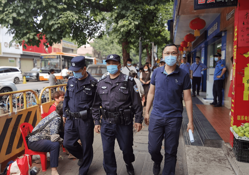 官洲街对28家易涉毒场所进行集中清查_官洲街道