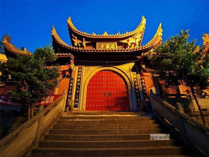 光影自贡|釜溪河畔的法藏寺