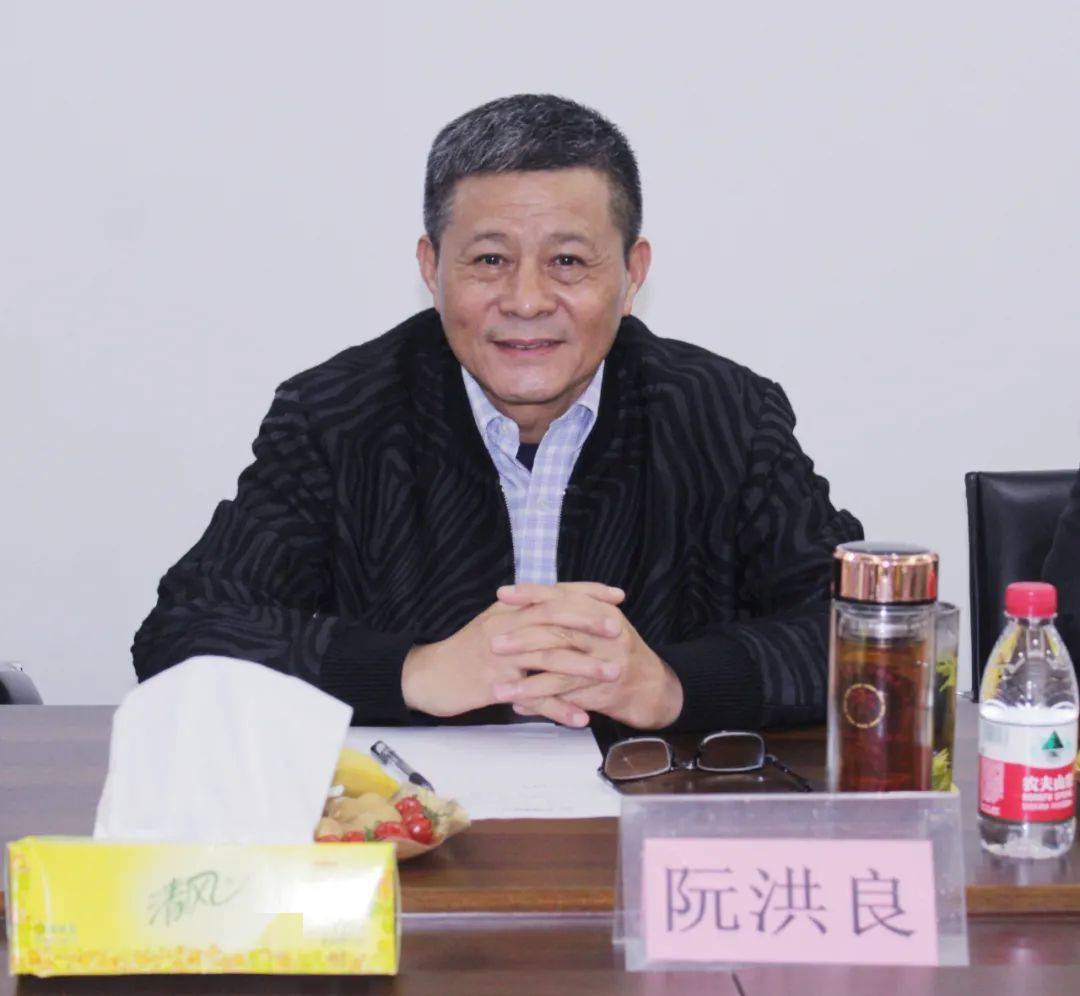 浙江省玻璃行业协会会长,福莱特玻璃集团股份有限公司董事长 阮洪良