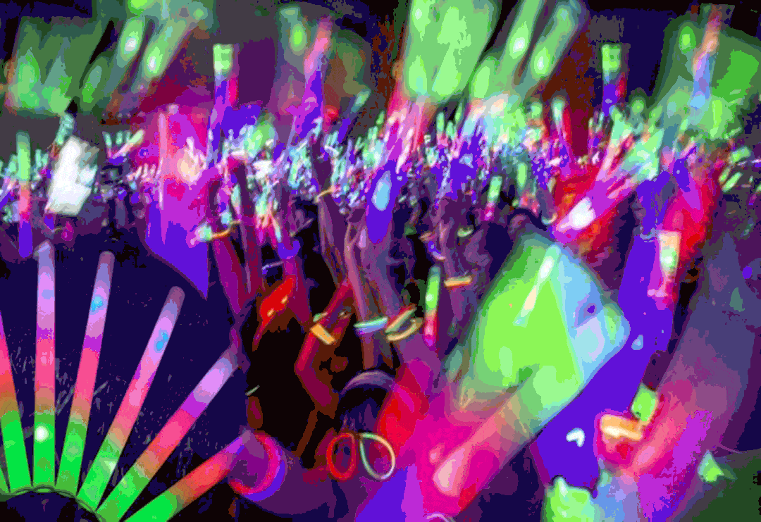 闽南语小天后陈凯欣,靠着唱歌节目一路过关斩将,拿下东方卫视〔中国