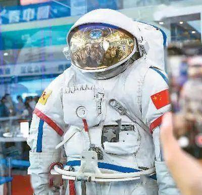 太空闻起来像烤牛排,宇航服源自皮皮虾…中国航天莫不
