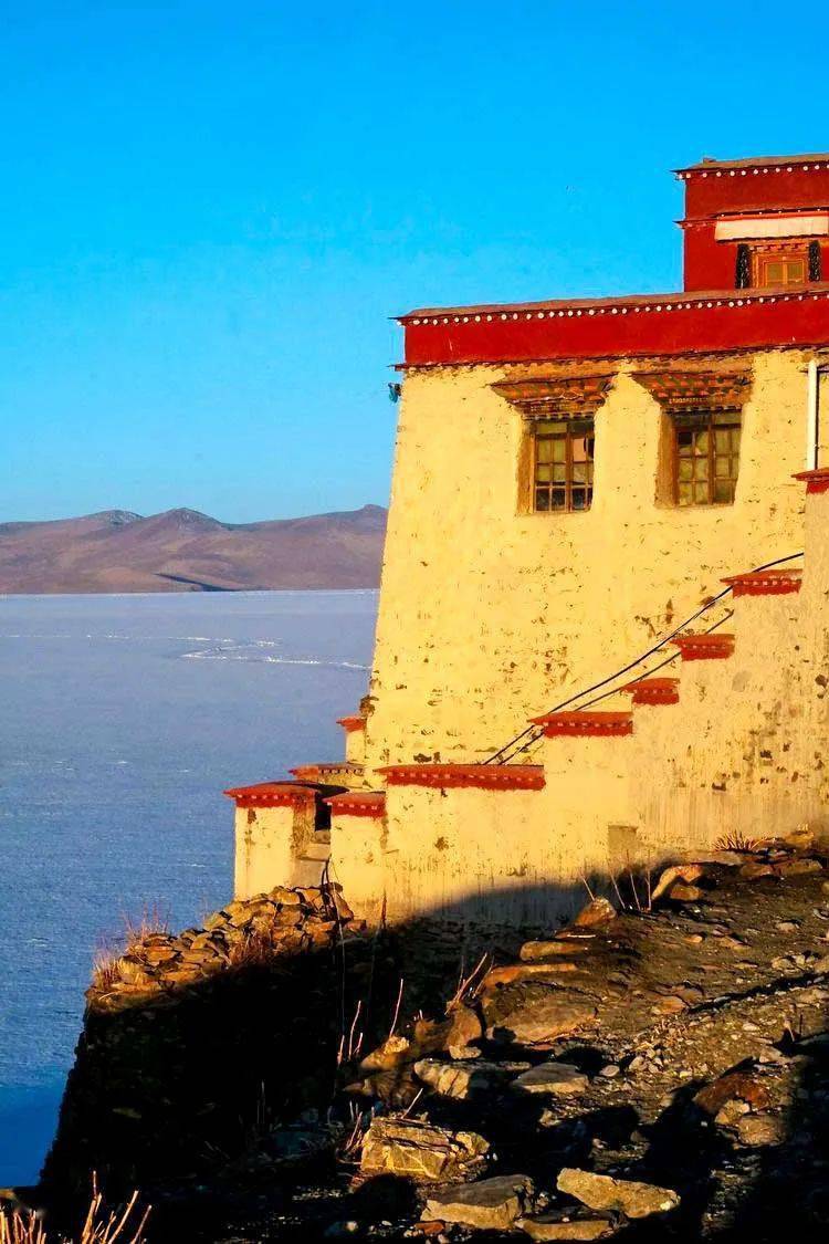 【福利】什么是快乐星球?跟着芒果主播去寻找答案