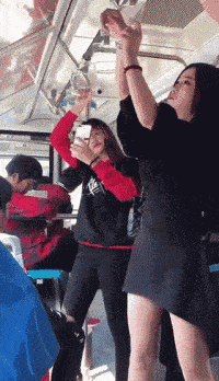 搞笑gif: 厕所在哪儿? 快憋不住了