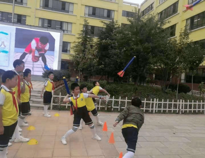 心涌清泉快乐阳光记昆明市五华区龙泉路小学趣味田径开展情况