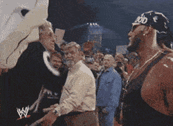 搞笑GIF:这孩子肯定会怀疑人生