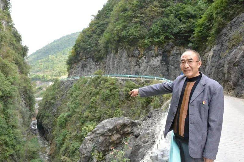 图片来源:中国文明网 赵碧文,男,1969年8月生,贵州省遵义市道真县上