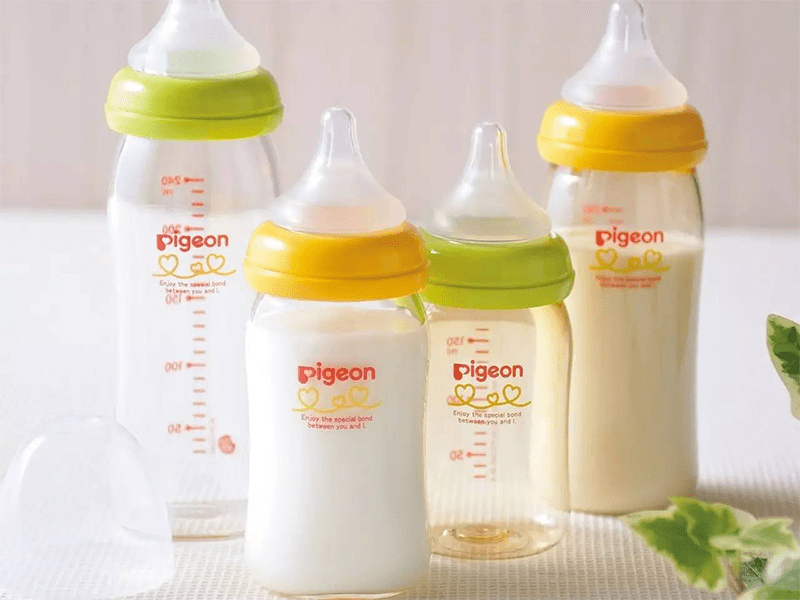 新生儿奶瓶是玻璃的好还是硅胶的好?