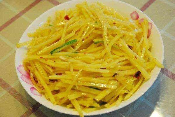 什么菜能炒大米 8d0ab5d9f0504ea2a97c53d72b425d0b.jpeg