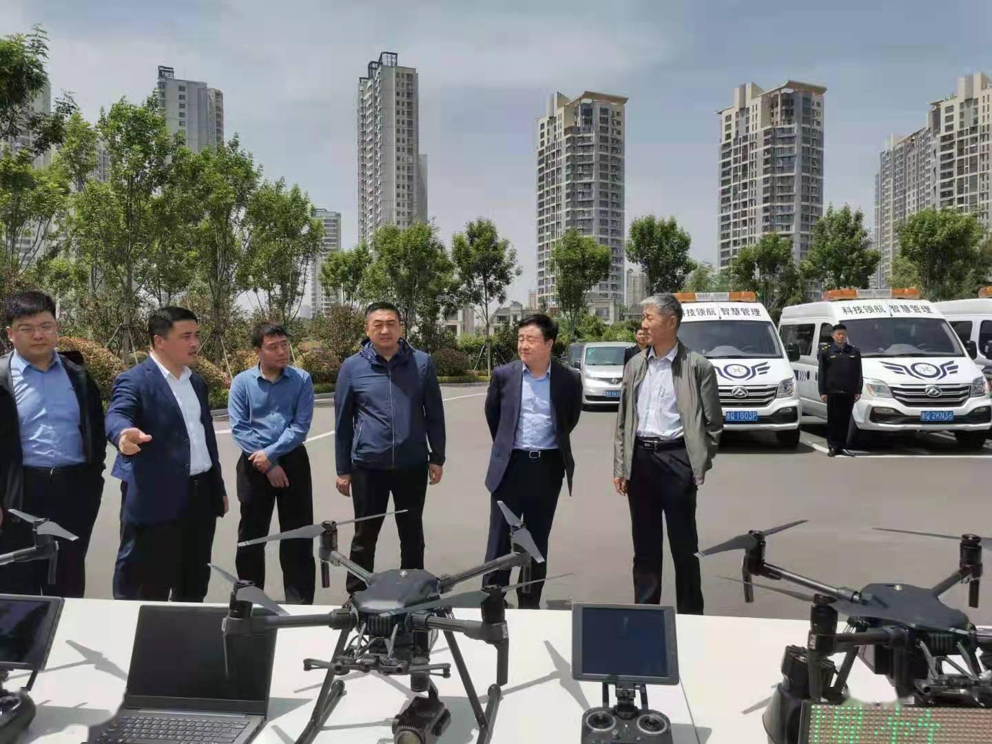 局兰山分局到市城市管理指挥中心考察学习无人机管理应用工作_孙钦刚