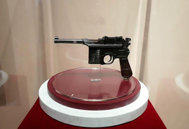 记忆第二集中国革命第一枪记录革命军队峥嵘岁月