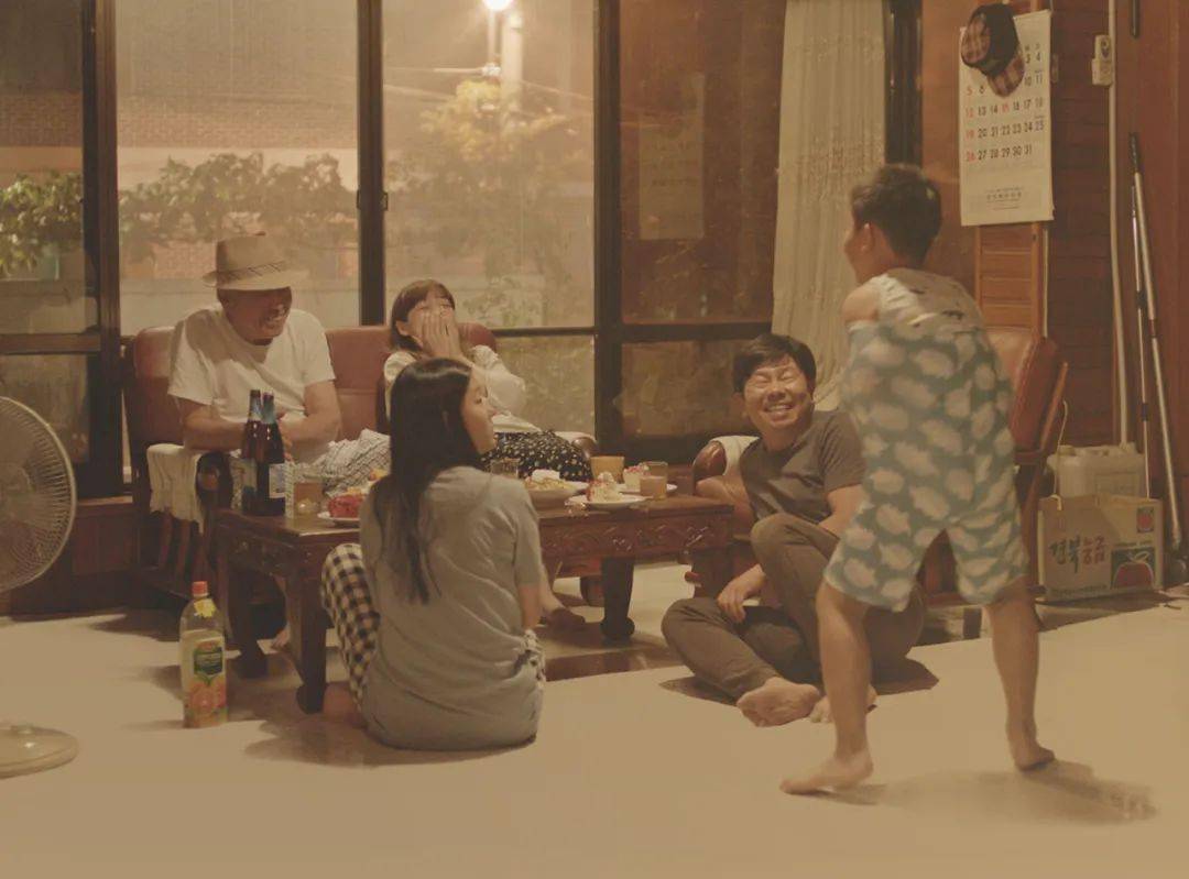 《姐弟的夏夜》影评:刘亚仁三封影帝,可她更让人感动
