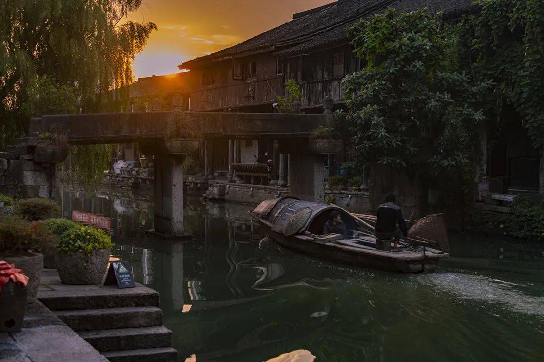 【绍兴·图说】早上的东浦老街_古镇