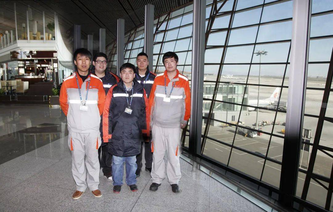 提升技能,成就未来 | 北京电子信息技师学院欢迎您!
