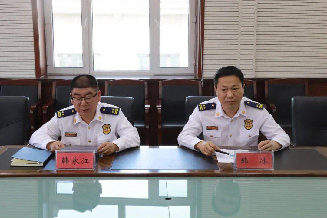 会议由支队党委书记,政治委员韩永江主持,支队党委副书记,支队长韩冰