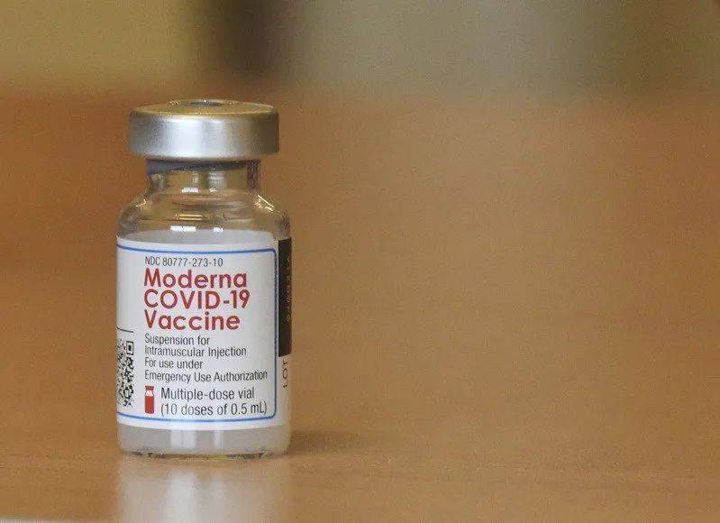莫德纳:新冠疫苗对12岁至17岁青少年有效,6月提交数据