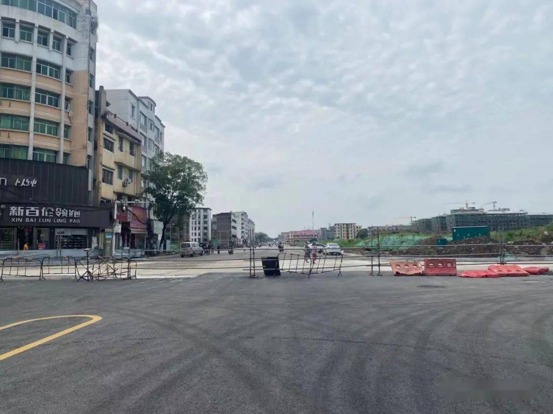 高安南街这段路要铺沥青!_胜利路