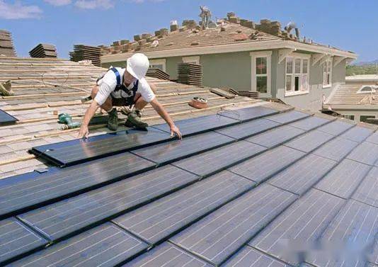 屋顶内置或集成太阳能电池板屋顶瓦