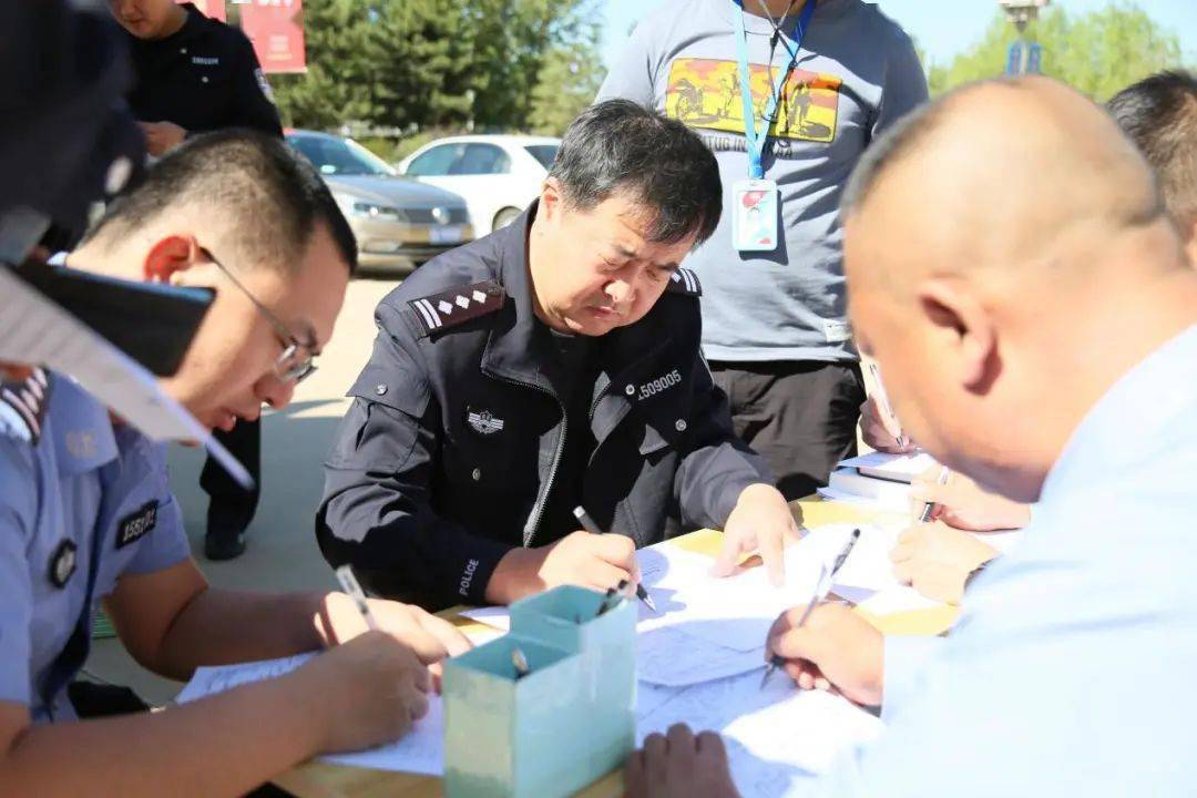 近日,乌塔其监狱与兴安盟中心血站开展了"我为群众办实事"义务献血