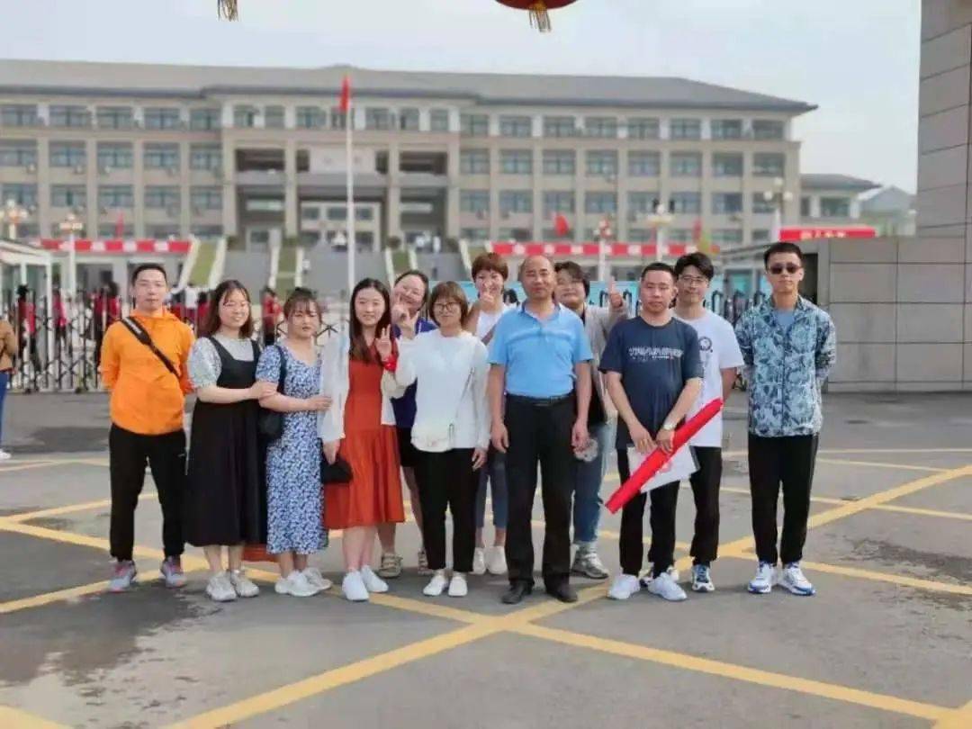 磁县滏滨中学2021高考之行圆满结束