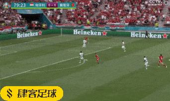 gif-匈牙利破门但越位在先,进球无效
