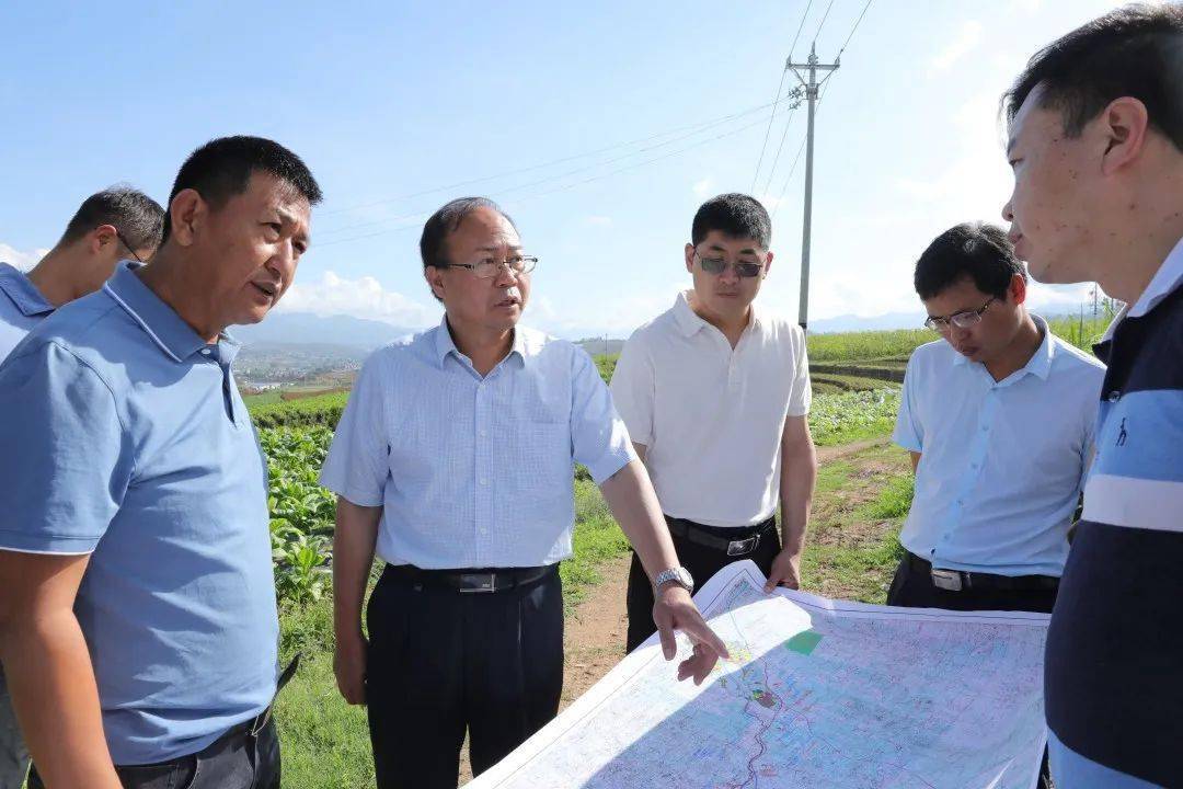 云县副县长李绍祥,双江县交通局局长李玉洁,公司临沧片区分管领导