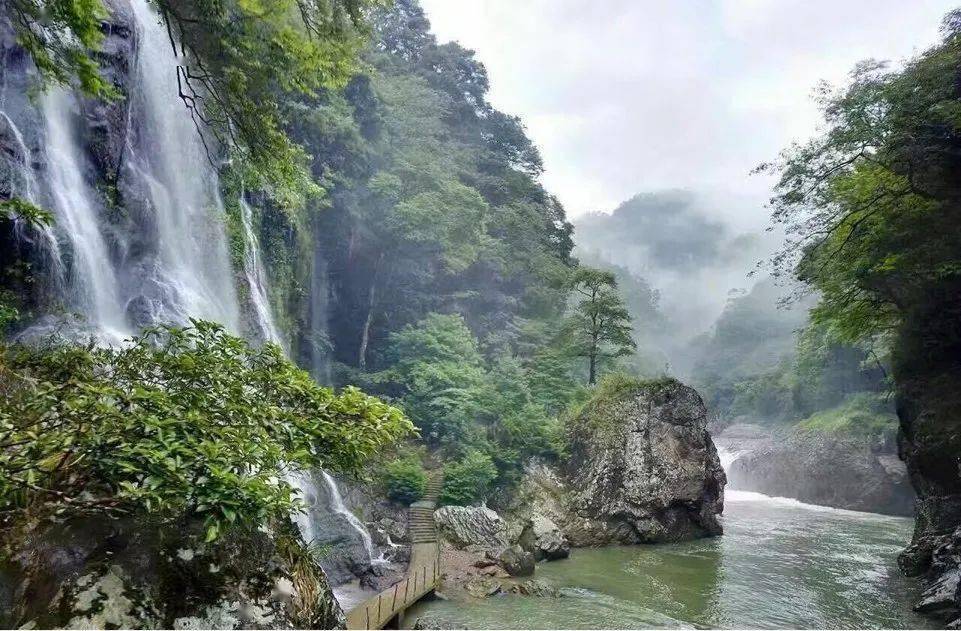 嗨玩白水洋山中有水出灵气，谷底有洋成奇观