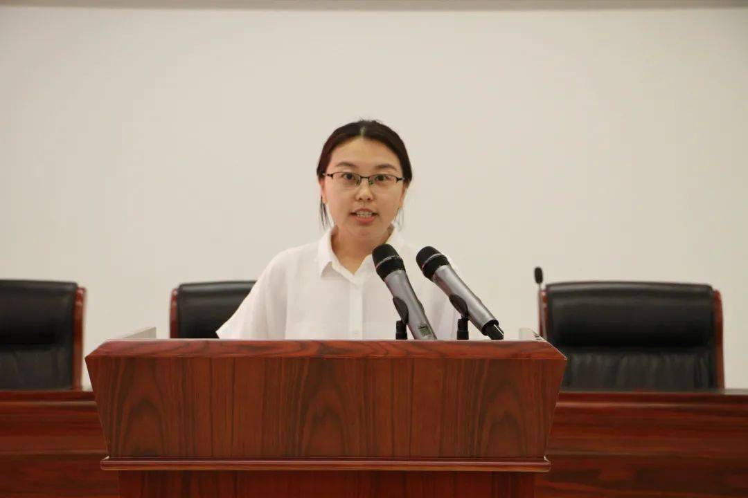 优秀共产党员代表 唐晓梅发言