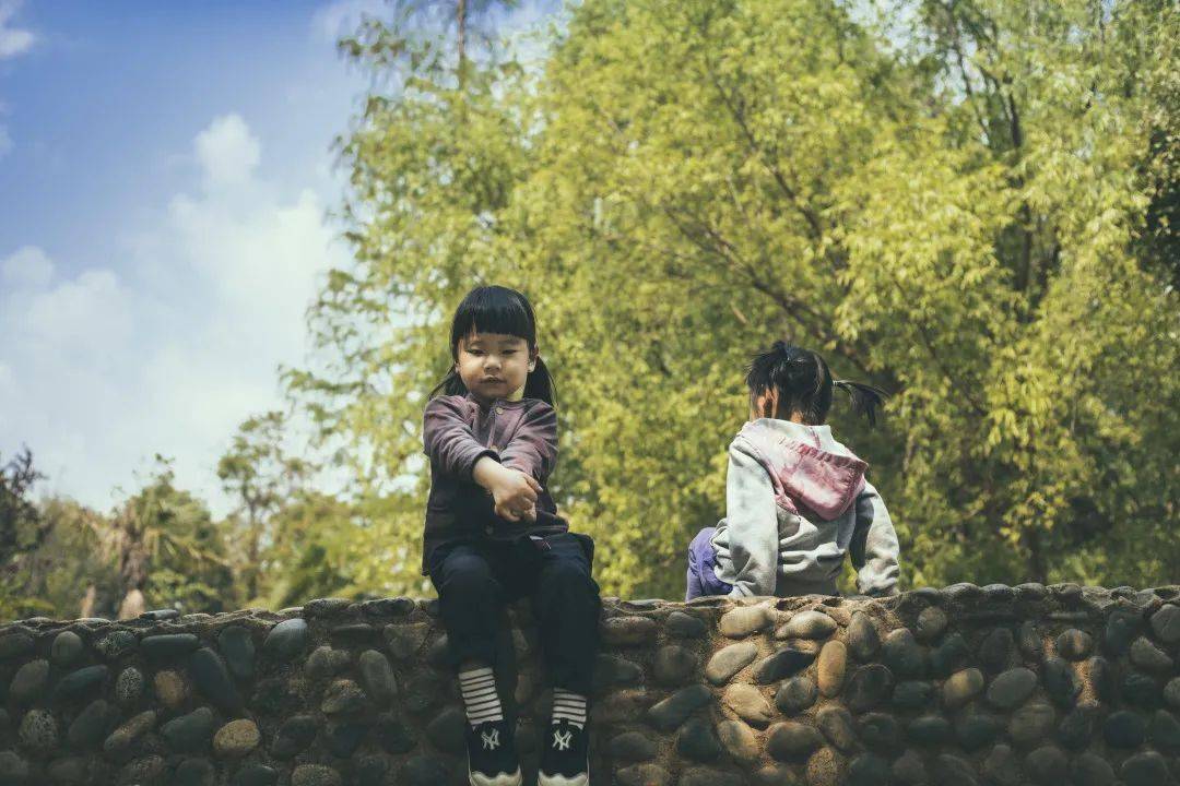 "1年给娃拍了上千张照片之后,我才发现"看见"孩子有多