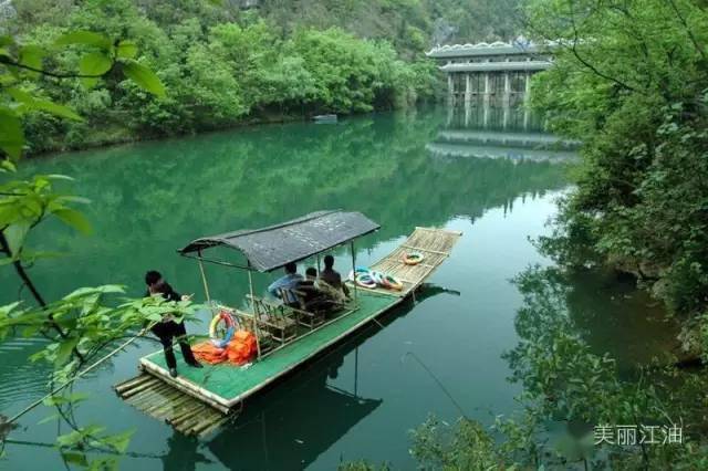 地址: 养马峡风景区   游玩天数:1-2天 no.   佛爷洞