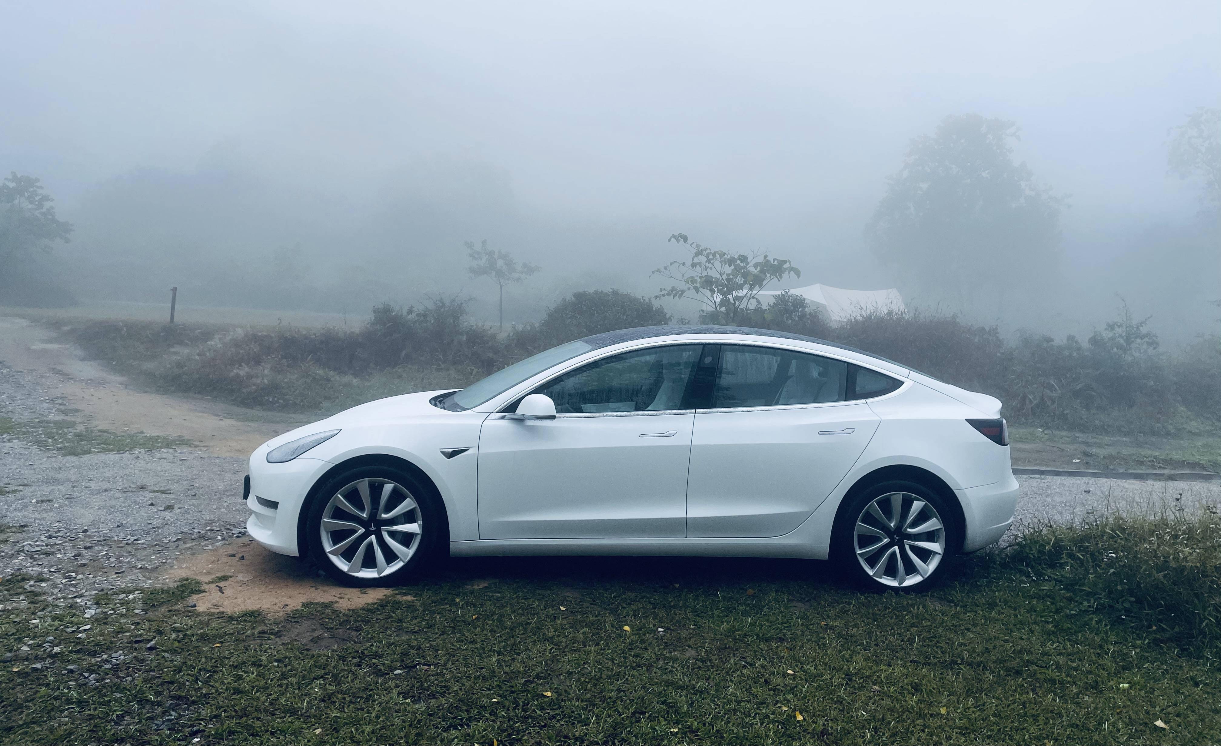 27 万的 model y 来了,现在买特斯拉该怎么选